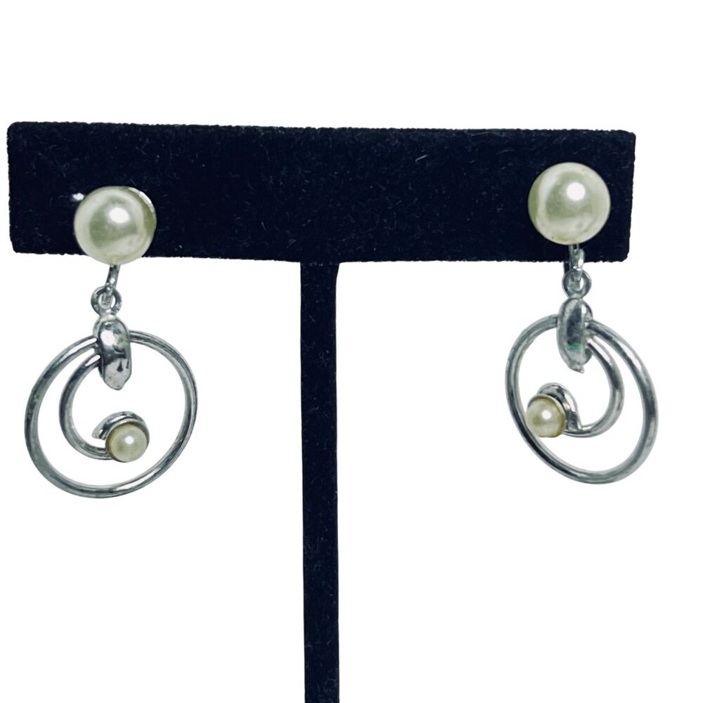 Lot of 5 Vintage Silver Tone Screw Back Earrings (5614) - Picture 5 of 8